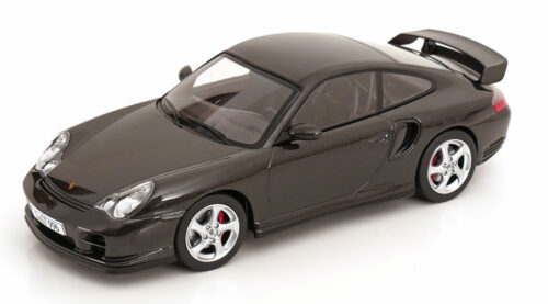 1:18 Porsche 911 (996) GT2 2001 Negro
